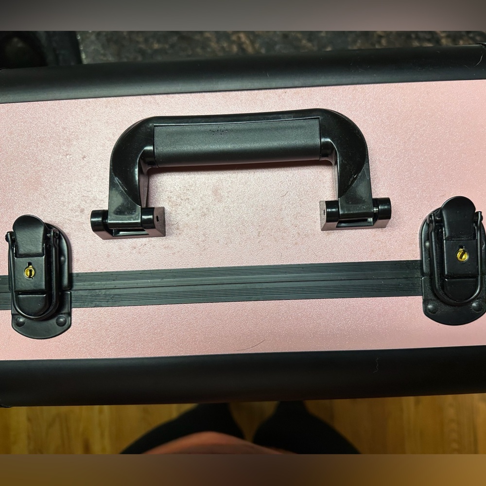 Pink and Black Makeup Travel Case never used - Picture 5 of 14